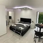 Rossella's 4*