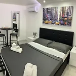 Rossella's 4*