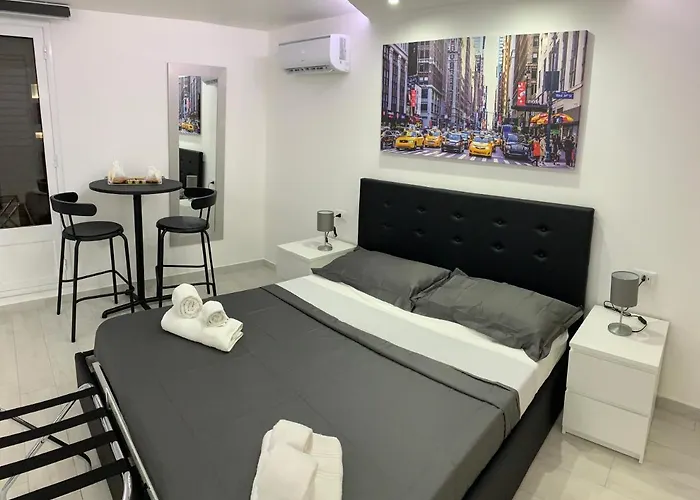 Rossella's 4*